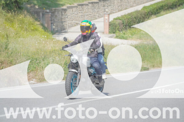 <h1 class="product-title">thumb_FF109496</h1>