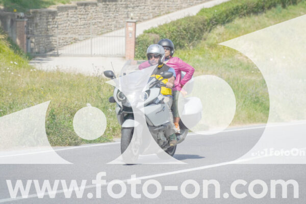 <h1 class="product-title">thumb_FF109500-1</h1>