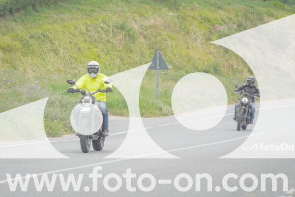 <h1 class="product-title">thumb_FF109503</h1>