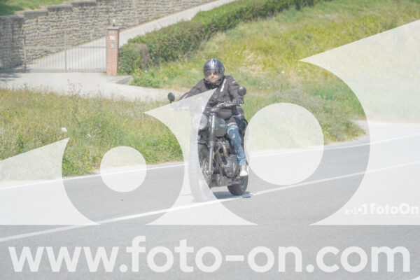 <h1 class="product-title">thumb_FF109513-1</h1>