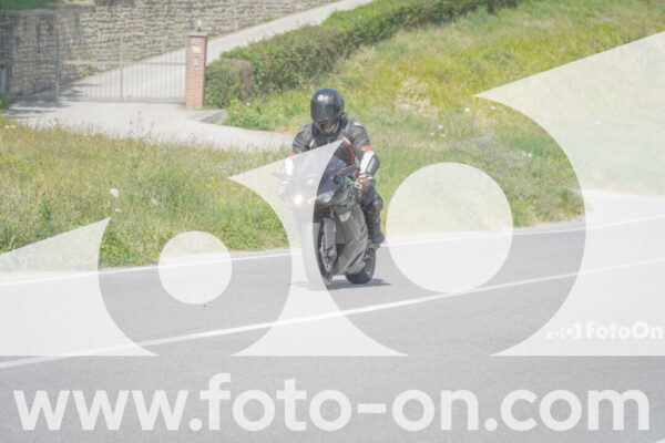 <h1 class="product-title">thumb_FF109555</h1>