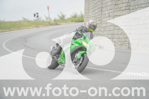 <h1 class="product-title">thumb_FF109558</h1>