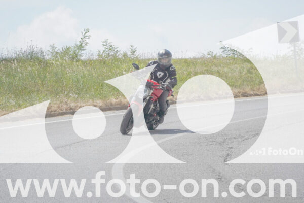 <h1 class="product-title">thumb_FF109573</h1>