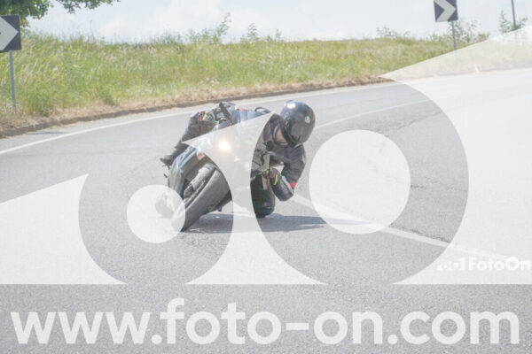 <h1 class="product-title">thumb_FF109585</h1>