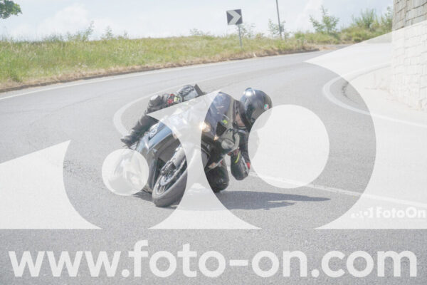 <h1 class="product-title">thumb_FF109587</h1>
