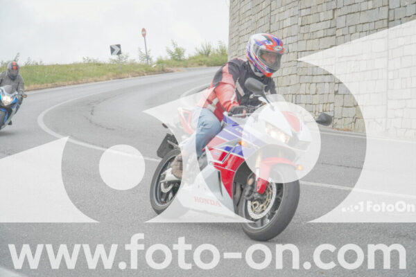 <h1 class="product-title">thumb_FF109635</h1>