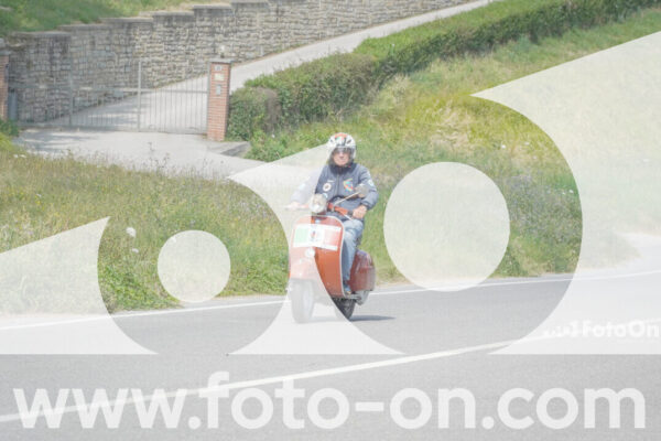 <h1 class="product-title">thumb_FF109640</h1>