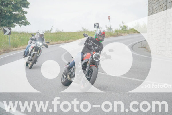 <h1 class="product-title">thumb_FF109659</h1>