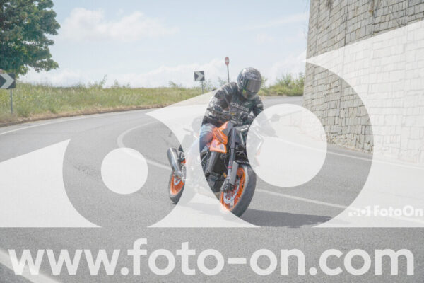 <h1 class="product-title">thumb_FF109661</h1>
