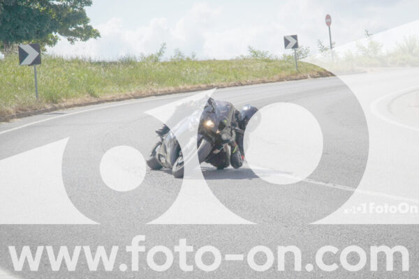 <h1 class="product-title">thumb_FF109686-1</h1>
