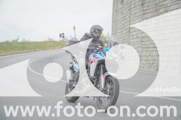 <h1 class="product-title">thumb_FF109689</h1>