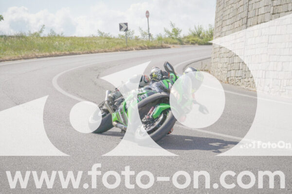 <h1 class="product-title">thumb_FF109705-1</h1>