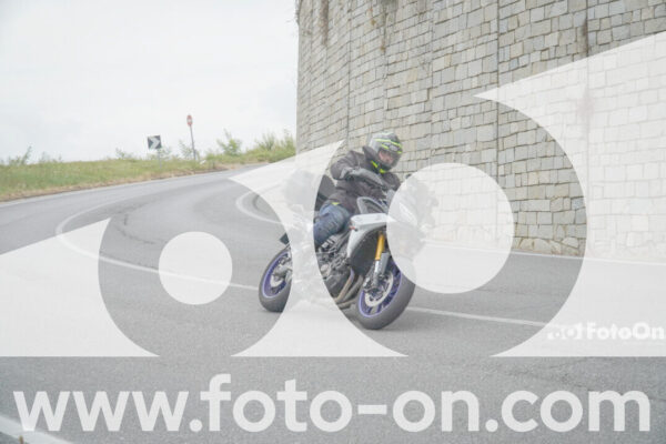 <h1 class="product-title">thumb_FF109707</h1>