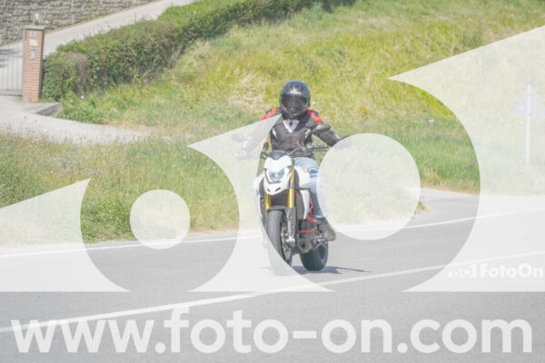<h1 class="product-title">thumb_FF109719</h1>