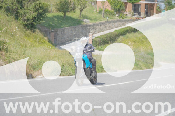 <h1 class="product-title">thumb_FF109751</h1>