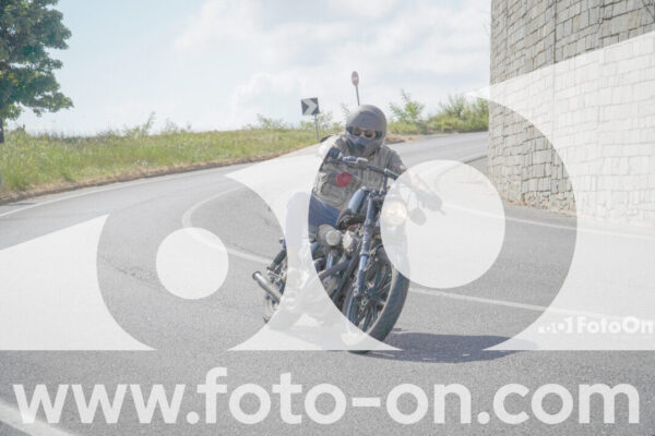 <h1 class="product-title">thumb_FF109760</h1>