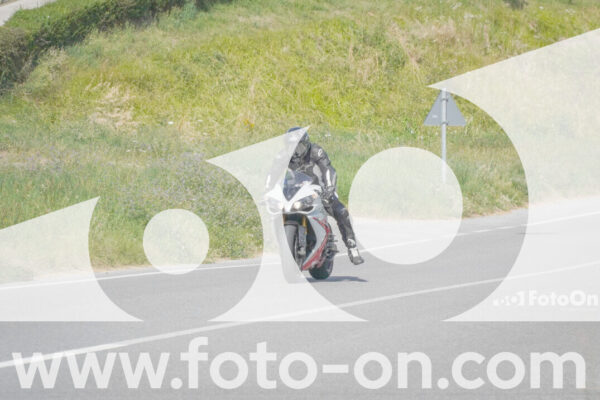 <h1 class="product-title">thumb_FF109779-1</h1>