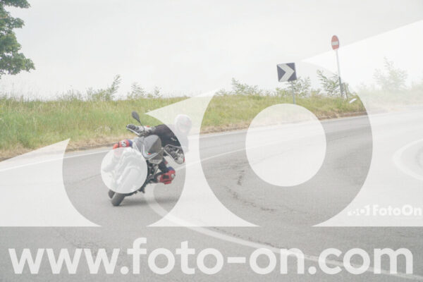 <h1 class="product-title">thumb_FF109789</h1>