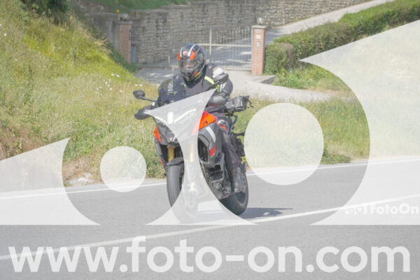 <h1 class="product-title">thumb_FF109795</h1>