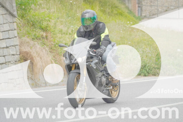 <h1 class="product-title">thumb_FF109862</h1>