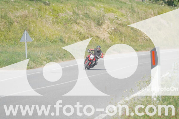 <h1 class="product-title">thumb_FF109893</h1>