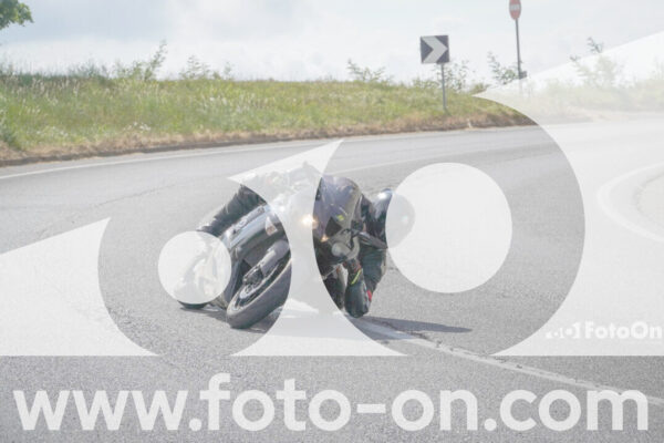 <h1 class="product-title">thumb_FF109907-1</h1>