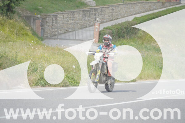 <h1 class="product-title">thumb_FF109982</h1>
