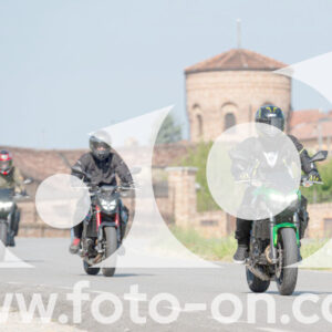 thumb_2025-08-14-Foto-On-a-Barolo-1
