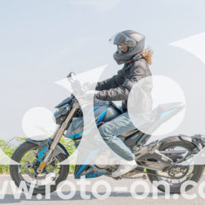 thumb_2025-08-14-Foto-On-a-Barolo-10