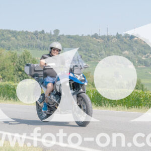 thumb_2025-08-14-Foto-On-a-Barolo-11