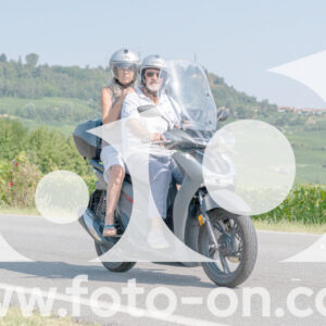 thumb_2025-08-14-Foto-On-a-Barolo-12