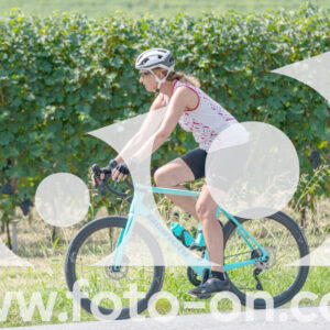 thumb_2025-08-14-Foto-On-a-Barolo-33