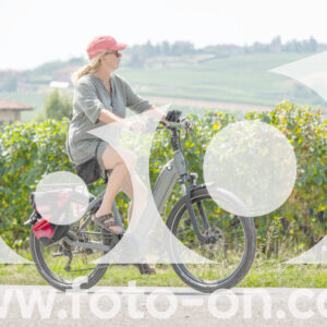 thumb_2025-08-14-Foto-On-a-Barolo-37