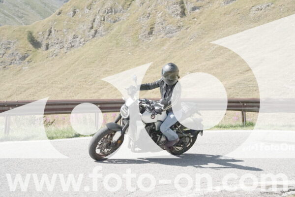 <h1 class="product-title">thumb_DSC04377</h1>