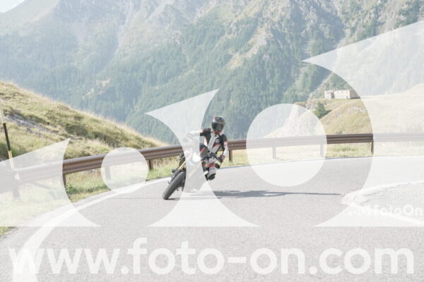<h1 class="product-title">thumb_DSC04764</h1>