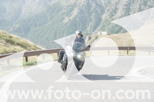 <h1 class="product-title">thumb_DSC04833</h1>
