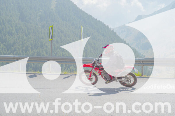 <h1 class="product-title">thumb_DSC4977</h1>