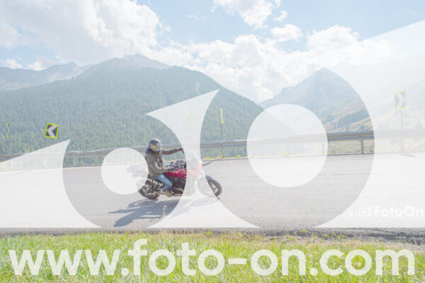 <h1 class="product-title">thumb_DSC5000</h1>