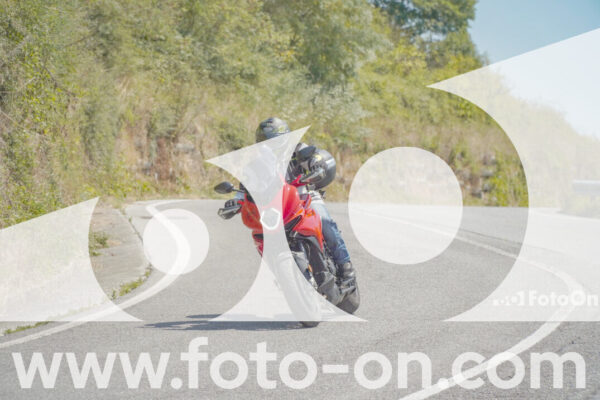 <h1 class="product-title">thumb_FF100007</h1>