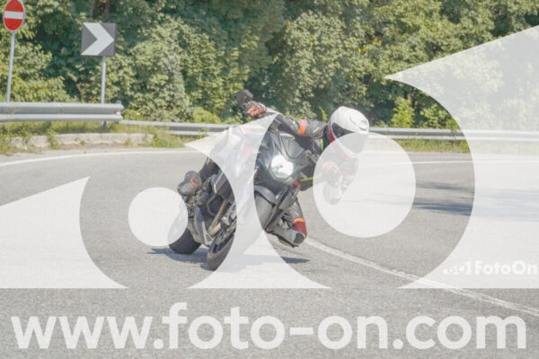 <h1 class="product-title">thumb_FF100016</h1>