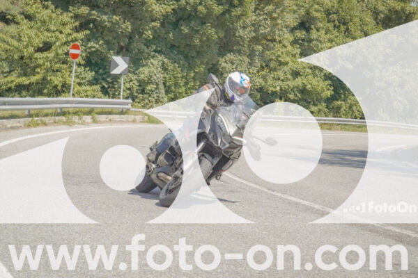 <h1 class="product-title">thumb_FF100020</h1>