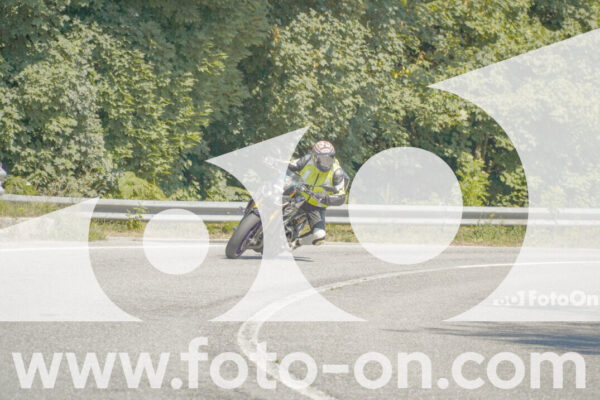 <h1 class="product-title">thumb_FF100024</h1>