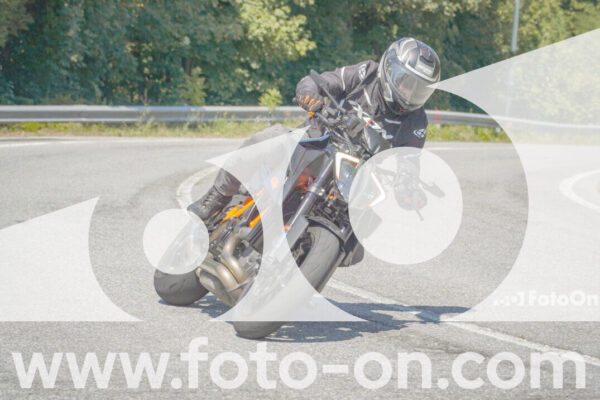 <h1 class="product-title">thumb_FF100049</h1>