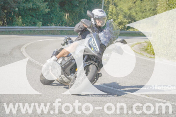 <h1 class="product-title">thumb_FF100057</h1>