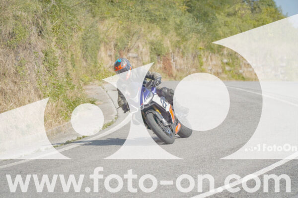 <h1 class="product-title">thumb_FF100070</h1>