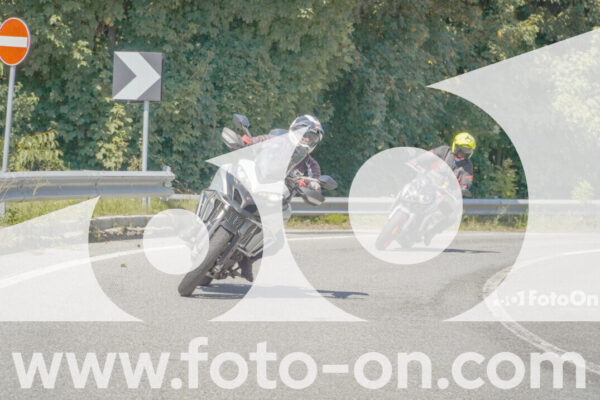 <h1 class="product-title">thumb_FF100073</h1>