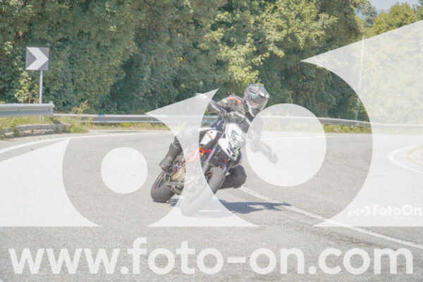 <h1 class="product-title">thumb_FF100085</h1>