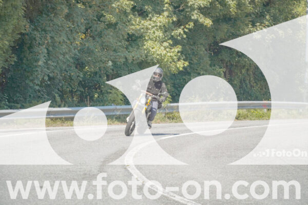 <h1 class="product-title">thumb_FF100090</h1>