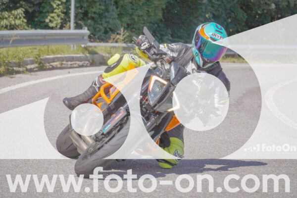 <h1 class="product-title">thumb_FF100108</h1>