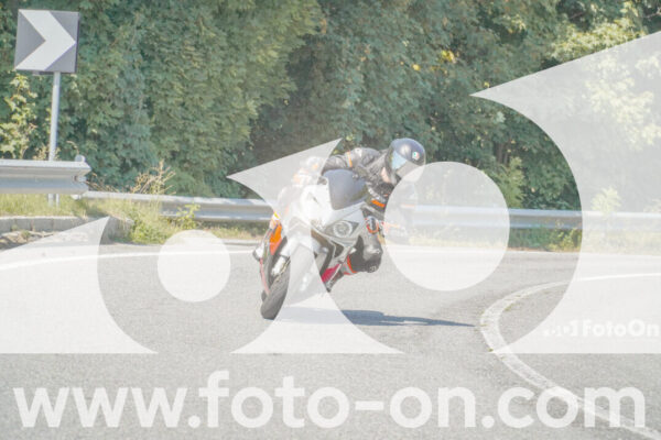 <h1 class="product-title">thumb_FF100127</h1>